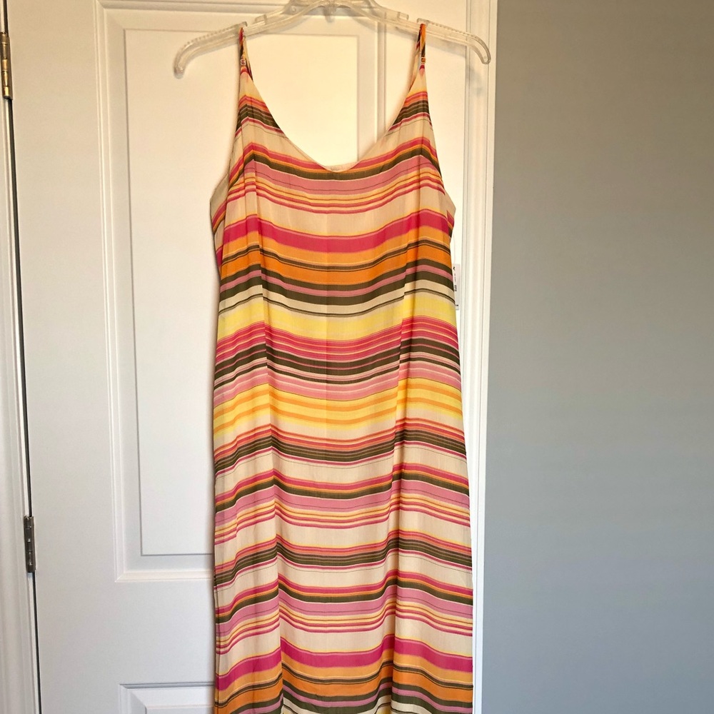 NWOT Old Navy Striped Sleeveless Maxi Dress